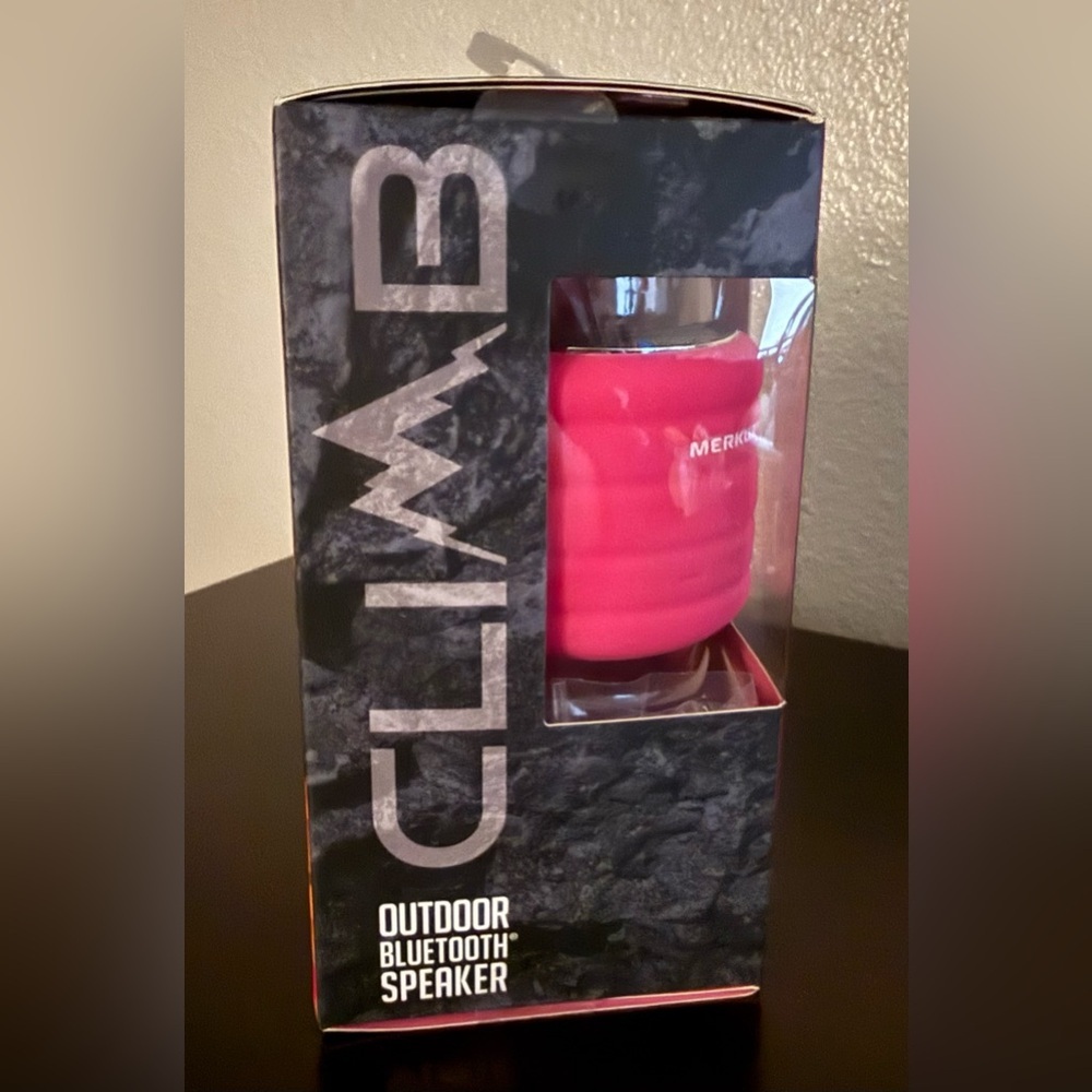 Merkury Climb Rugged Outdoor Bluetooth Speaker | Wireless | Water-Resistant New - Picture 3 of 5